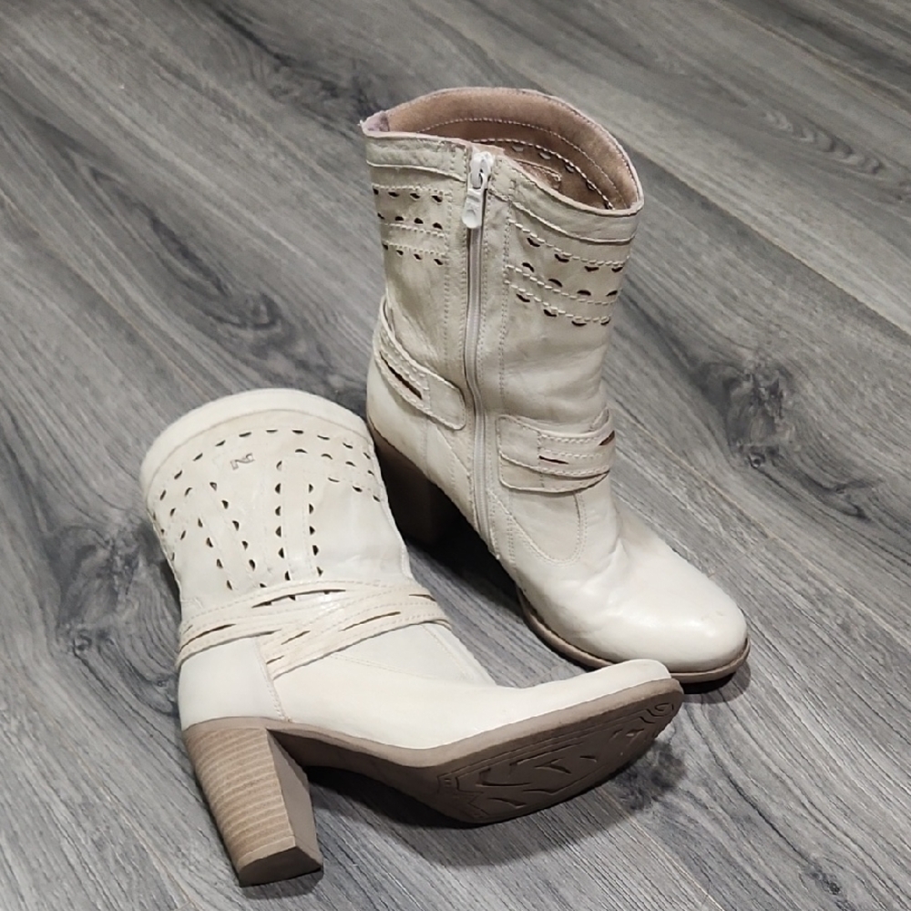 Italian Nero Giardini Ivory Supple Soft Eyelet Leather Heel Boots